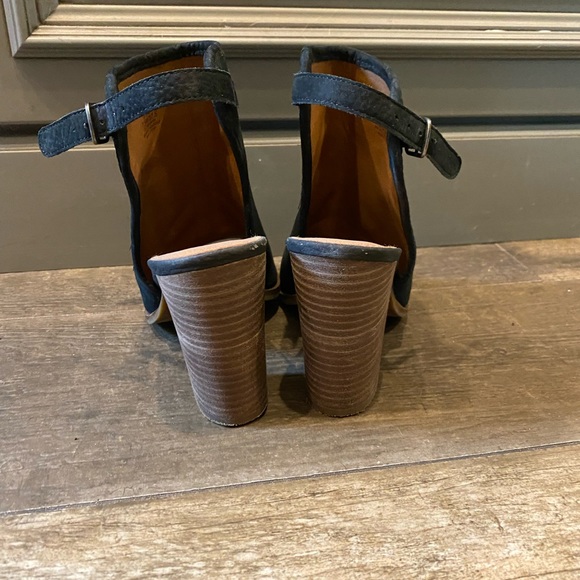 Lucky Brand size 8 black sling back booties - Picture 3 of 4